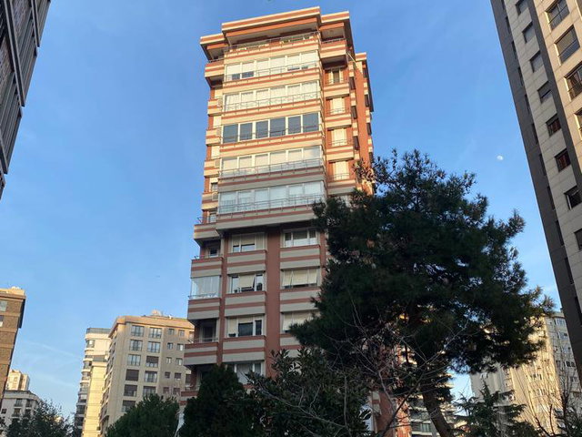 ŞAŞKINBAKKALDA BAĞDAT CADDESİNE 5.BİNADA 120M2 3+1 SATILIK DAİRE