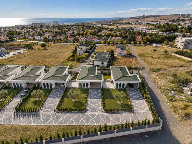 BÜYÜKÇEKMECE’DE SIFIR 5+1 LÜKS VİLLA | 300 M² NET | YERDEN ISITMA | 4 BANYO