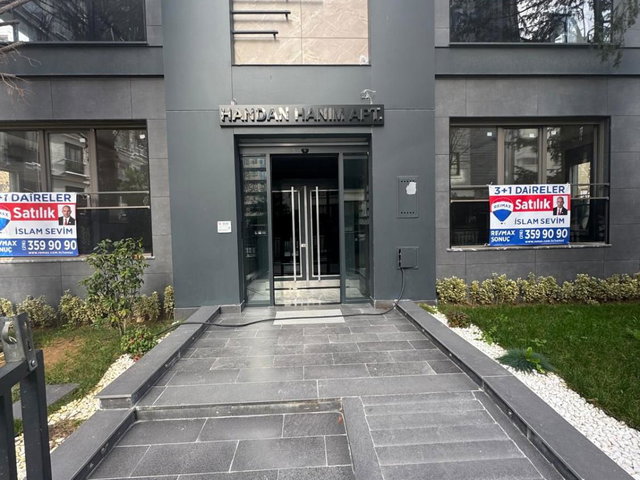 ERENKÖY DİVAN SOKAKTA MARMARAYA YAKIN SIFIR BİNADA NET 93M2 3+1