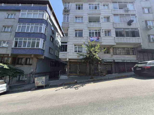 REMAX PRO GÜÇLÜ ÖZEN'DEN- GAZİOSMANPAŞA'DA 2+1 SATILIK DAİRE