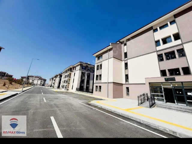 AKOĞUZ KIŞLASI TOKİ KONUTLARI 3+1 3.KAT KİRALİK DAİRE