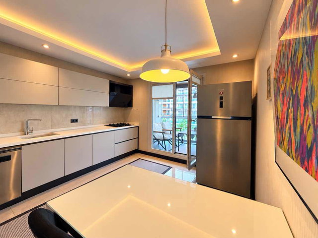 RE/MAX GELİŞİM'DEN SAKLI VADİ KONUTLARI SATILIK 4+1 HAVUZ CEPHE