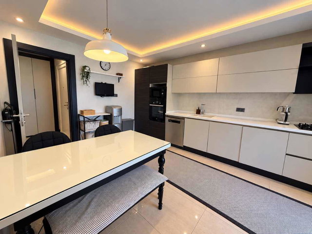 RE/MAX GELİŞİM'DEN SAKLI VADİ KONUTLARI SATILIK 4+1 HAVUZ CEPHE