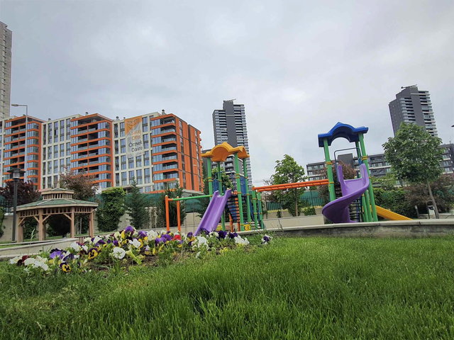 LOTUS BEYTEPE SİTESİ' N DE SATILIK (ÜÇ CEPHELI) CAM BALKONLU 4+1 DAİRE