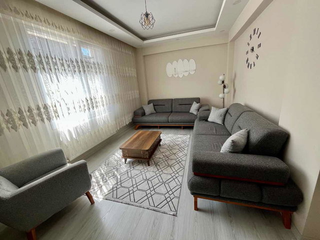 REMAX MAHAL'DEN CELALİYE MEYDANDA GİRİŞ KAT İÇİ YAPILI 2+1 DAİRE
