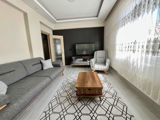 REMAX MAHAL'DEN CELALİYE MEYDANDA GİRİŞ KAT İÇİ YAPILI 2+1 DAİRE