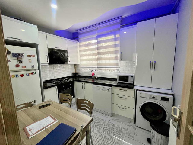 REMAX MAHAL'DEN CELALİYE MEYDANDA GİRİŞ KAT İÇİ YAPILI 2+1 DAİRE