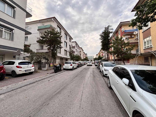 REMAXLEVEL'DAN ETLİK OSMANLI İŞ MERKEZİ YAKINI 2+1 KİRALIK DAİRE