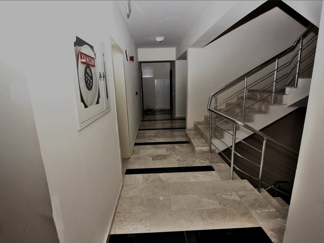 YAMANLAR ZERRIN HANIM SITESI ŞEHIR HASTANESINE YAKIN HAVUZLU VE EŞYALI 3+1 KIRALIK DAIRE