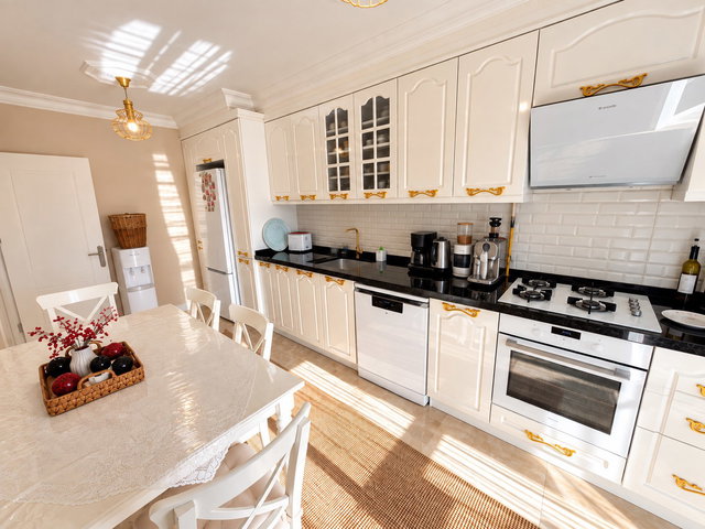 BEYLİKDÜZÜ BİZİMKENT 195 ADA 3+1 A TİPİ TADILATLI SATILIK DAİRE