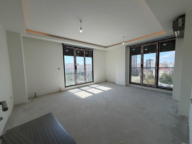 SAHRAYICEDİT AÇIK FERAH CEPHE -KAPALI MUTFAKLI 2+1 SATILIK DAİRE