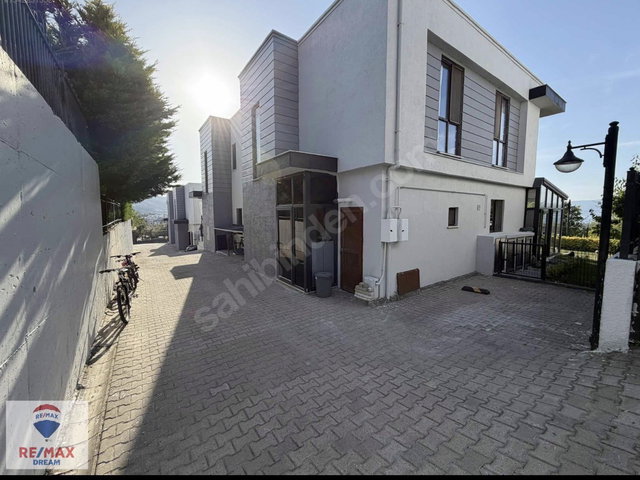 BAHÇECİK DAMLAR MAHALLESİ ELİTIUM GARDEN SİTESİ’NDE SATILIK LÜKS 4+1 VİLLA