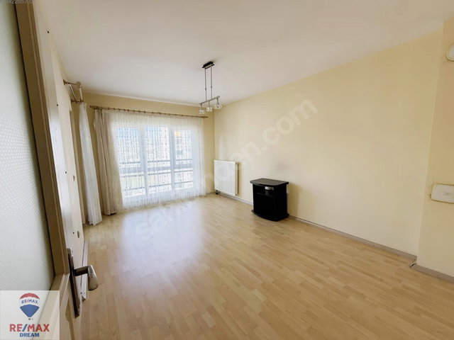 İZMİT KENT KONUT 1. ETAP’TA OTURUMA HAZIR SATILIK 2+1
