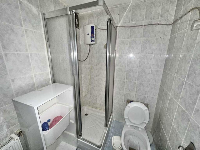 İZMİT YENİŞEHİR MAH. TRAMVAY YAKINI 1+1 EŞYALI DAİRE