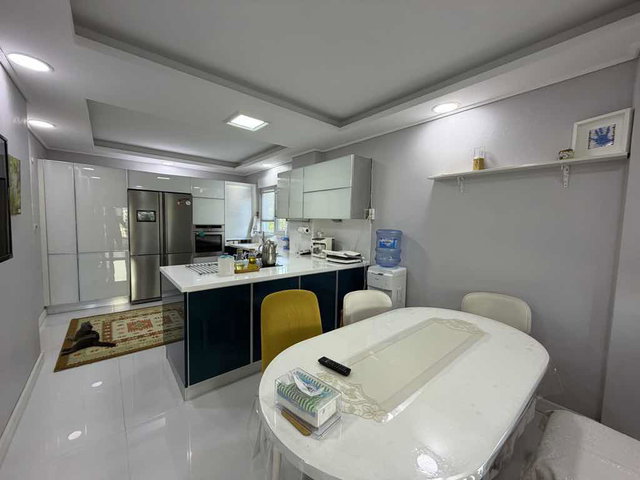 REMAX’DEN KANDIRA ÇARŞI’DA SATILIK MÜSTAKİL 4+1 VİLLA