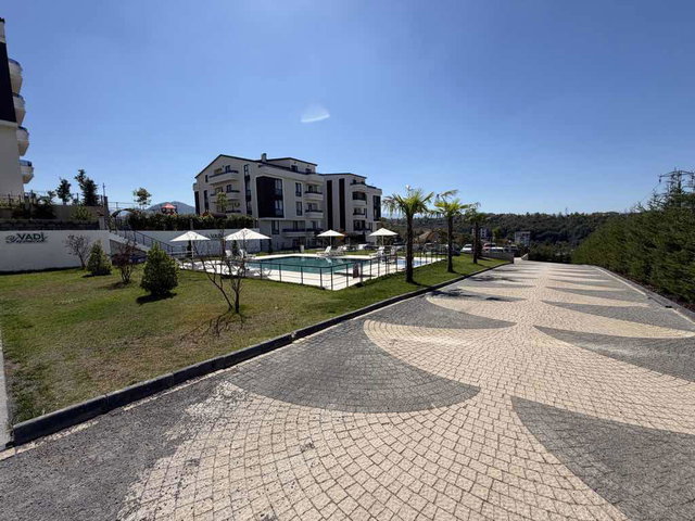RE/MAX’DEN | VADİ YUVACIK EVLERİ’NDE SATILIK 3+1 ARA KAT DAİRE