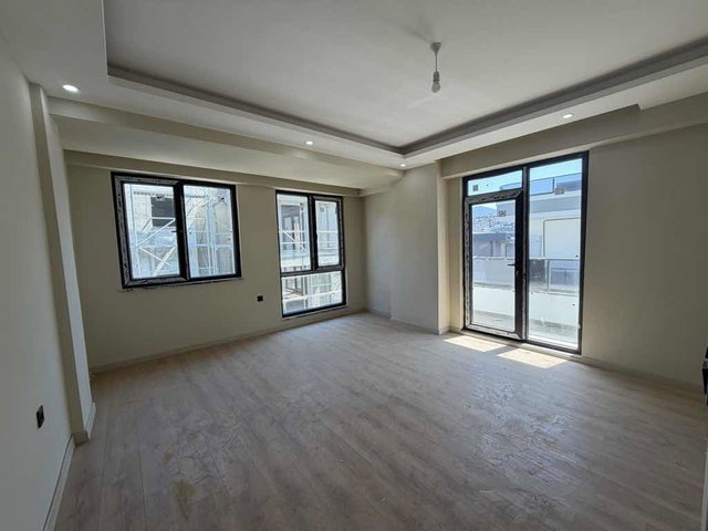REMAX'DEN YEŞILYURT MAH. SİTE İÇERİSİNDE SATILIK 3+1 DAİRE