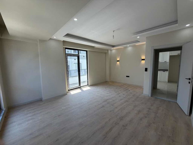 REMAX'DEN YEŞILYURT MAH. SİTE İÇERİSİNDE SATILIK 3+1 DAİRE