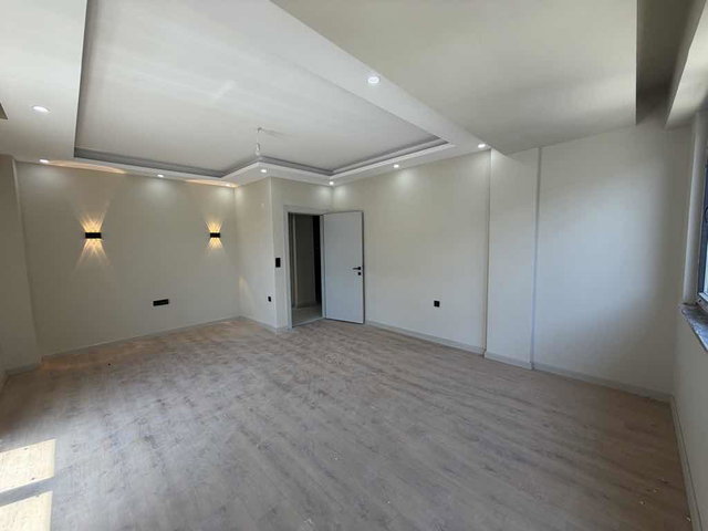 REMAX'DEN YEŞILYURT MAH. SİTE İÇERİSİNDE SATILIK 3+1 DAİRE