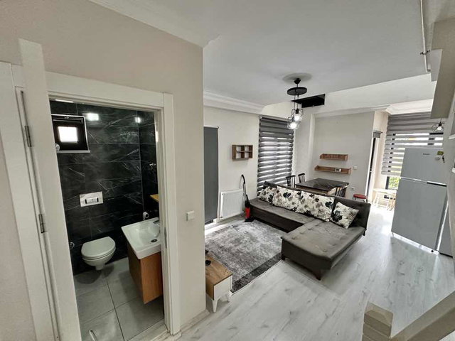 İZMİT BAĞÇEŞMEDE KULLANIŞLI 2+1 EŞYALI LOFT KİRALIK DAİRE