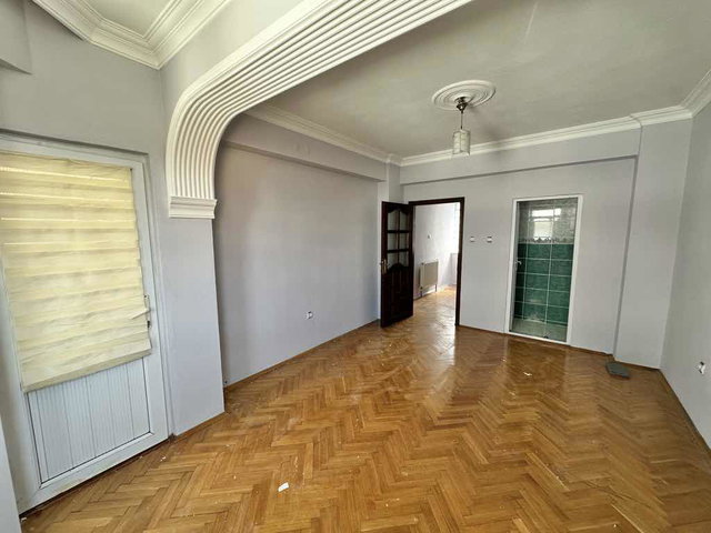 İZMİT BAĞÇEŞMEDE TEMİZ VE KULLANIŞLI 4+1 DUBLEKS KİRALIK DAİRE