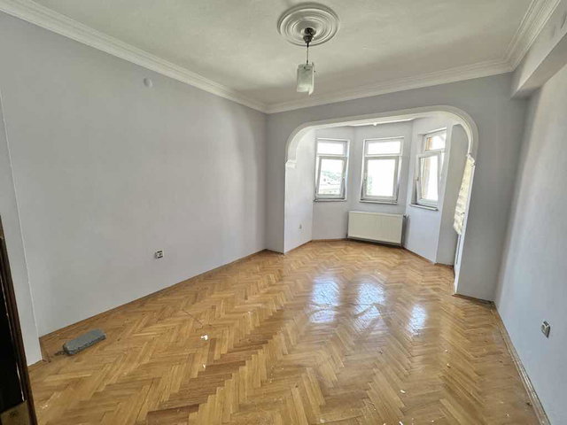 İZMİT BAĞÇEŞMEDE TEMİZ VE KULLANIŞLI 4+1 DUBLEKS KİRALIK DAİRE