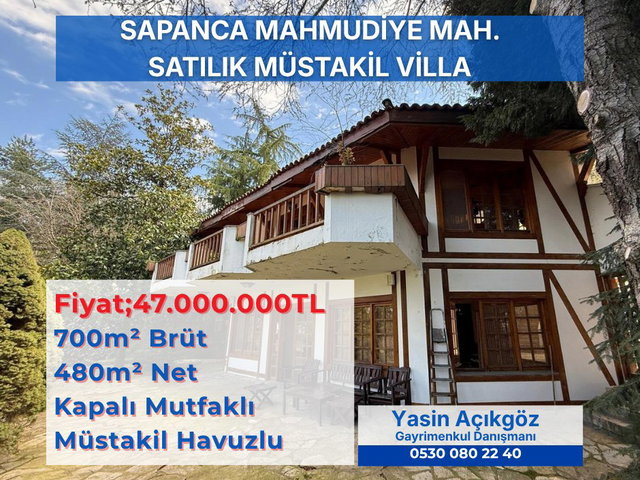 SAPANCA'DA GÖL MANZARALI 3.216M² ARSA İÇERISINDE SATILIK VILLA