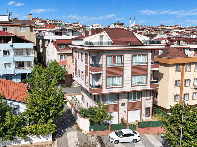 ATAŞEHIR ÖRNEK MAHALLESI ARA KAT SATILIK 2+1 DAIRE