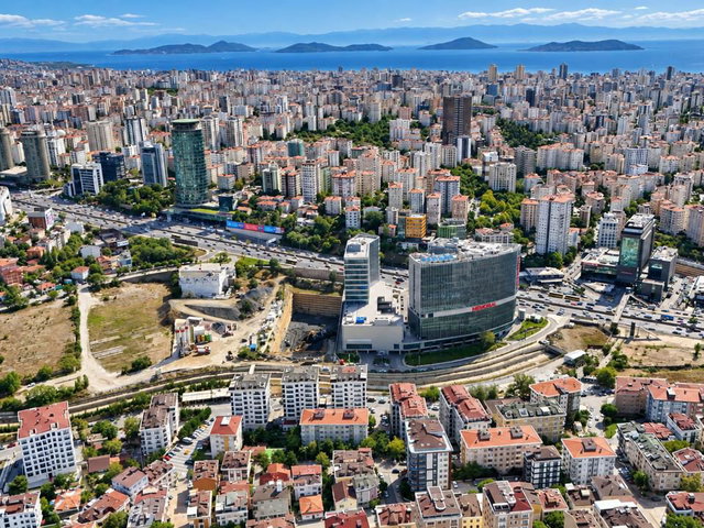 ATAŞEHIR ÖRNEK MAHALLESI ARA KAT SATILIK 2+1 DAIRE
