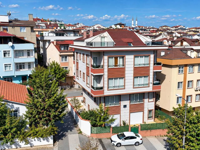 ATAŞEHIR ÖRNEK MAHALLESI ARA KAT SATILIK 2+1 DAIRE