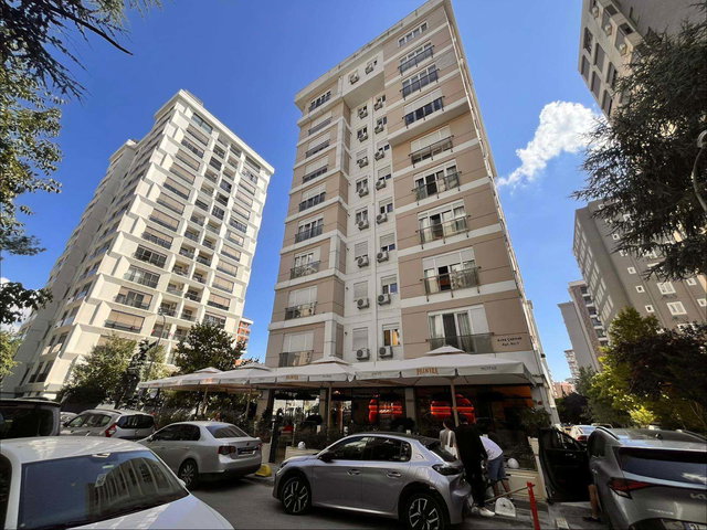 19 MAYIS MAHALLESİ'NDE HARİKA KONUMDA SATILIK 2+1 DAİRE