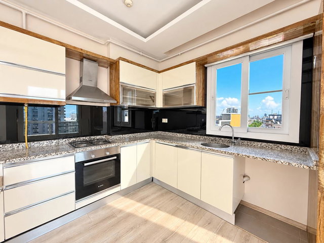 REMAX PALM'DEN BATIKENT MAH.'DE FERAH VE LÜKS SATILIK 3+1 DAİRE