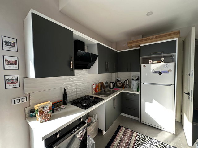 BORNOVA DOĞANLARDA SATILIK YATIRIMLIK KÖŞE 1+1 DAIRE