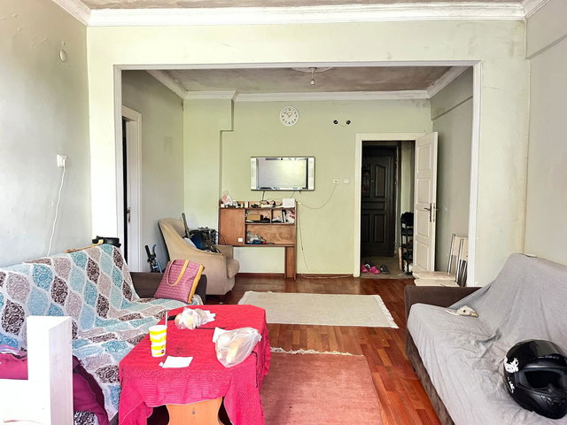 KEÇECİLER CADDESİ’NDE 85 M² SATILIK 2+1 DAİRE