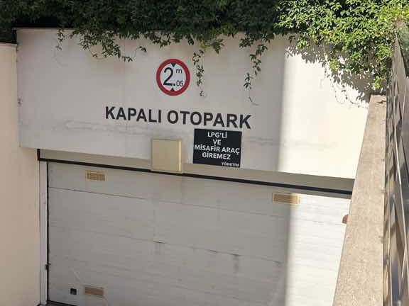 PENDİK METRO DURAĞI YÜRÜME FERMAN PARK SİTESİNDE MANZARALI SATILIK 3+1