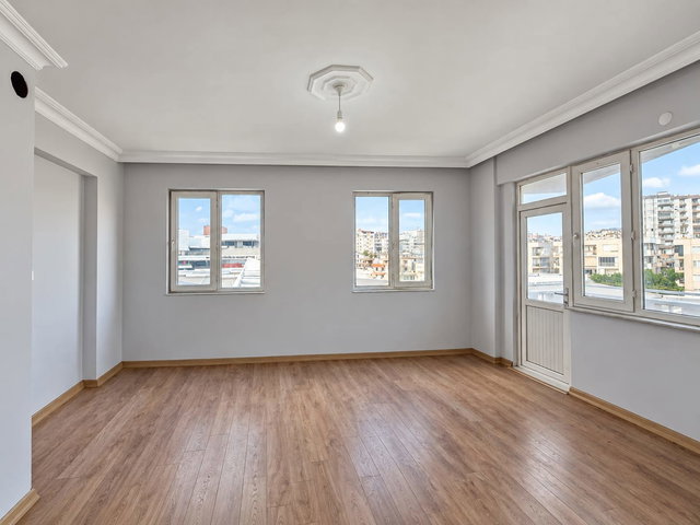DOĞU GARAJININ MERKEZİNDE 1+1 KİRALIK DAİRE