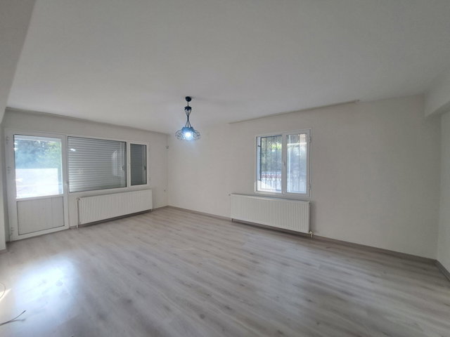 BORNOVA EVKA 3'TE 3+1, 3 CEPHELİ, OKULLAR, SANAYİ VE METROYA YAKIN KİRALIK DAİRE