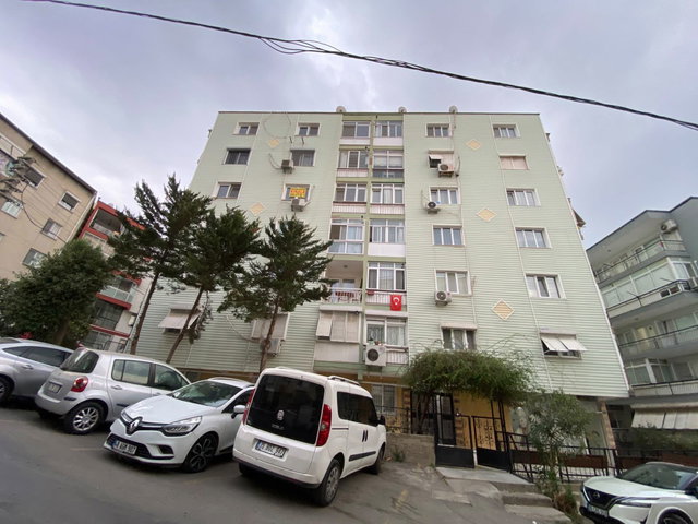 KARABAĞLAR METIN OKTAY 'DA 3+1 GENIŞ ARAKAT KIRALIK DAIRE