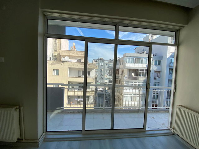 BASIN SITESINDE HATAY METRO DURAĞININ YANINDA 3+1 KIRALIK DAIRE