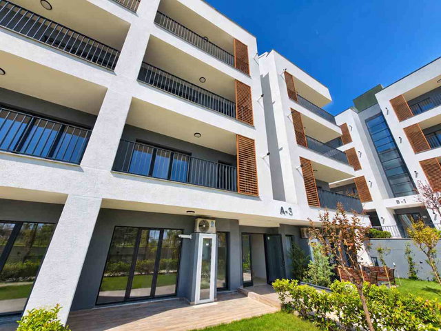 BÜYÜKÇEKMECE AİLE SİTESİNDE SATILIK SIFIR 2+1 DAİRE
