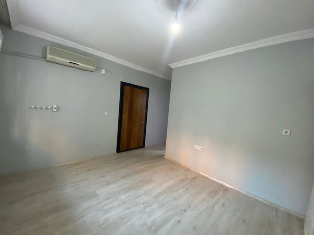 BUCA YENIGÜN MAHALLESIN DE 1+1 BAKIMLI KIRALIK DAIRE