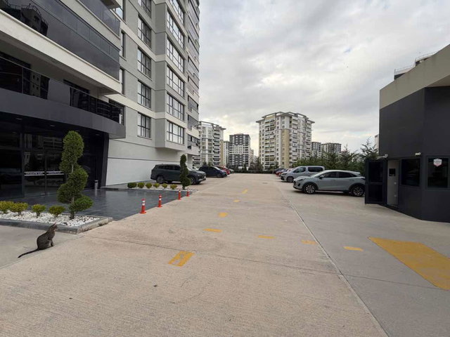 HOTKİ BULVARDA GÜNEY DOĞU CEPHE ARAKAT 154M2 4+1 EKTRALI FIRSAT