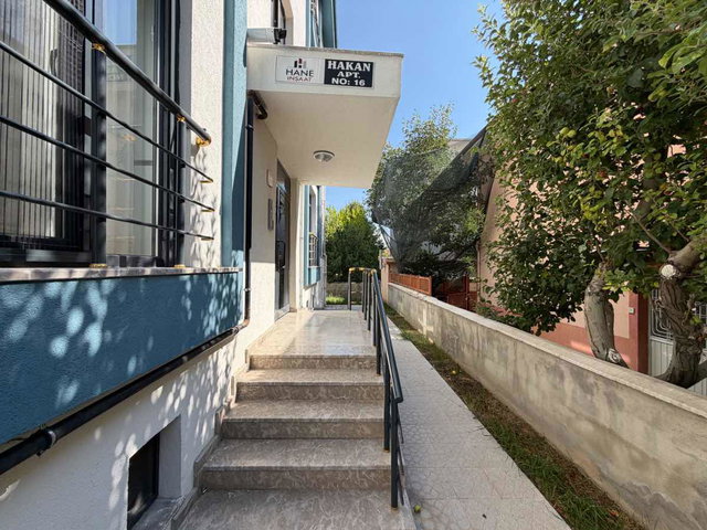 REMAX DEM'DEN ATATÜRK PARKININ ARKASINDA 98 M2 2+1 SATILIK DAİRE
