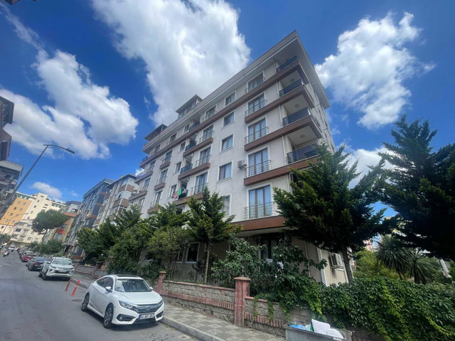 ALTAYÇEŞME MH.YENİ BİNADA YÜKSEK GİRİŞ KAPALI MUTFAKLI 2+1
