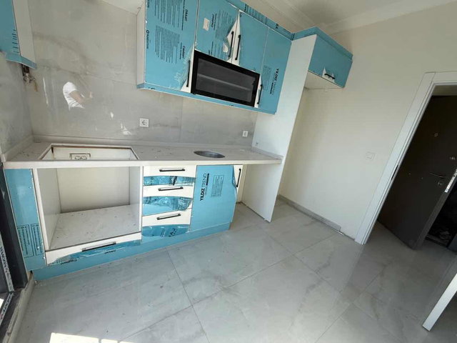 REMAX KADER'DEN KARTAL YALI MAH.DE SATILIK 2+1 DAİRE E5'E 2 DK