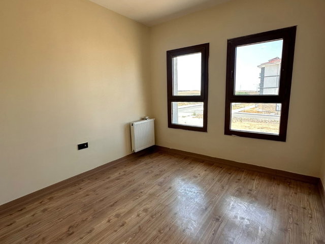 ZAFER TOKİ 2. ETAP BORÇ DEVİRLİ 2+1 SATILIK SIFIR DAİRE