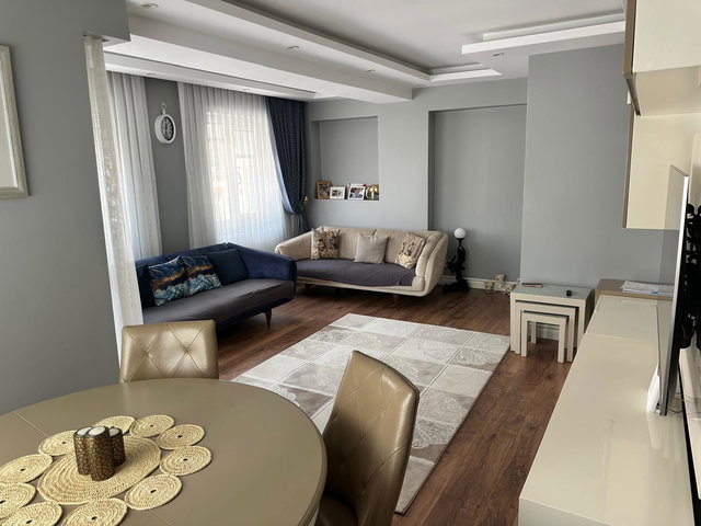 ESENEVLER'DE SIFIR YENİLENMİŞ 3 BALKONLU 3+1 SATILIK DAİRE