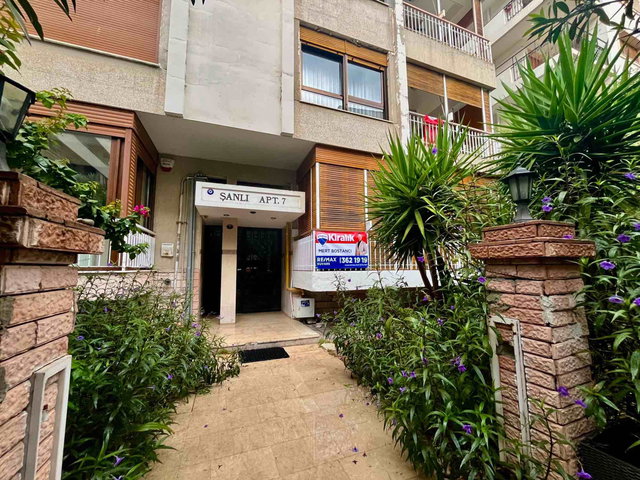 BOSTANLI’DA MERKEZİ KONUMDA 3+1 KİRALIK DAİRE