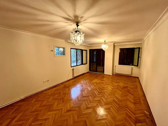 BOSTANLI’DA MERKEZİ KONUMDA 3+1 KİRALIK DAİRE