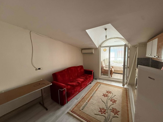 REMAX MODEL DEN DENIZLI LİSESİNE YAKIN 1+1 KİRALIK APART
